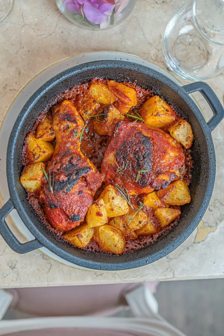 Pollo a la Cacciatora estilo toscano