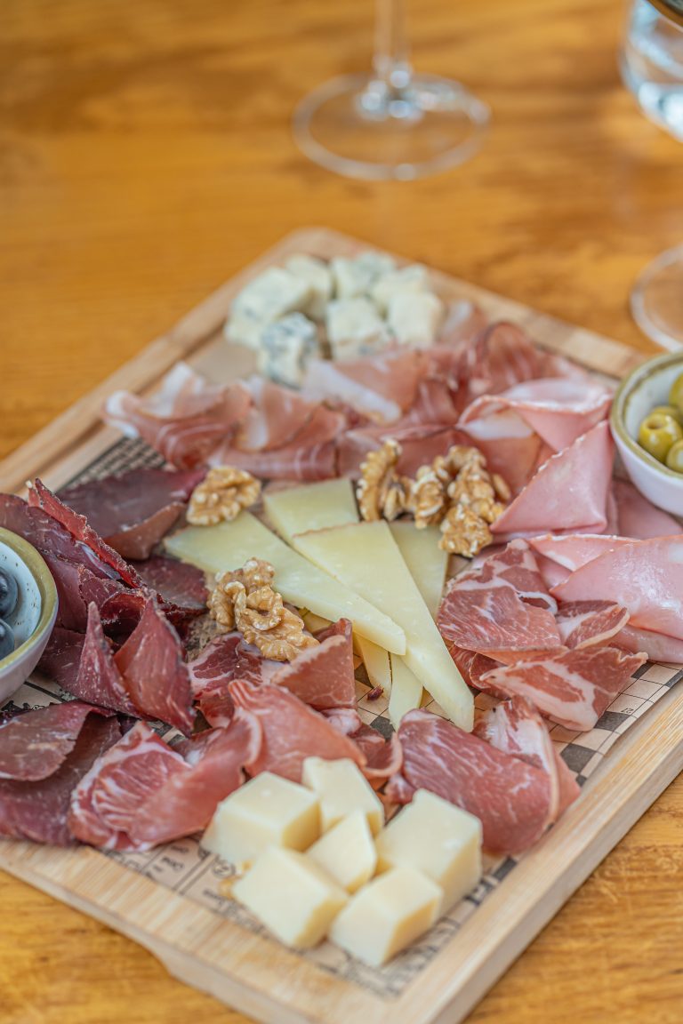 Italienische Wurst und Käse
